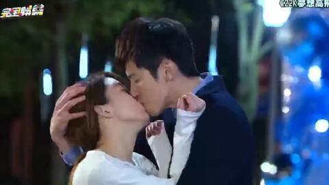 國產(chǎn)電影強吻片段視頻,國產(chǎn)電影強吻片段，情感火花四溢